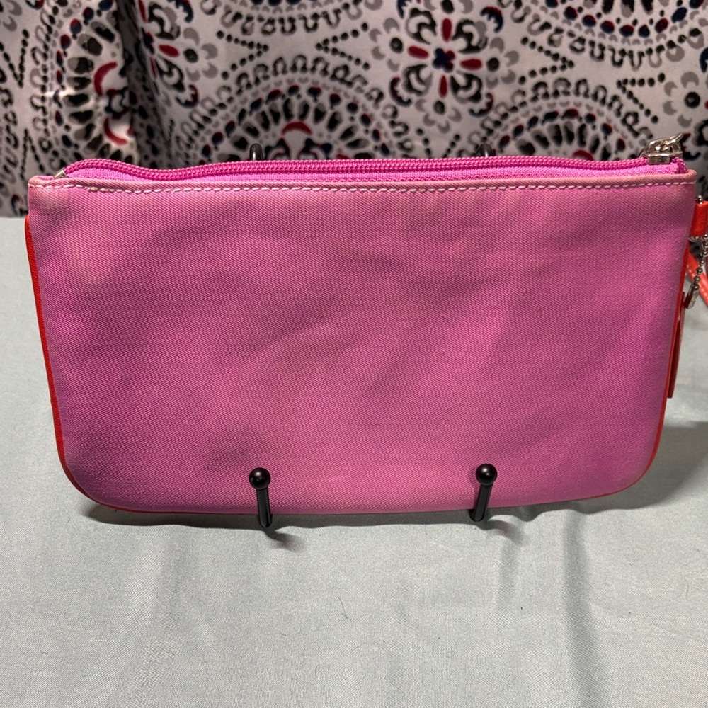 Coach Fab Field Pink Canvas Orange Leather Buckle Pockets Wristlet Vintage GUC - Picture 4 of 10